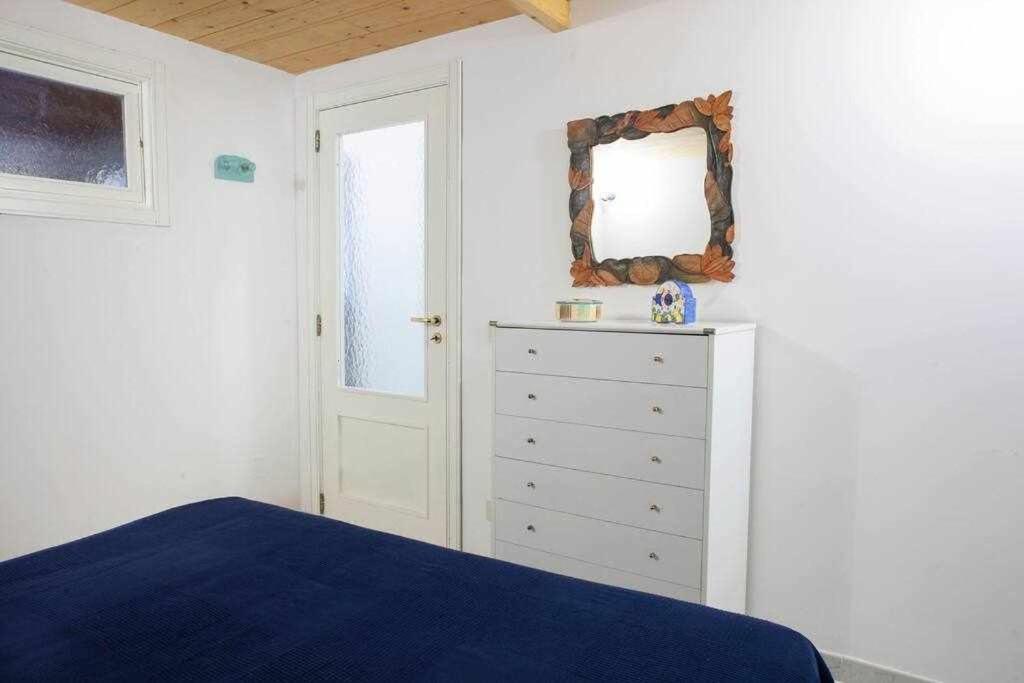 Donna Sara Appartamento In Corte Amalfitana Luaran gambar