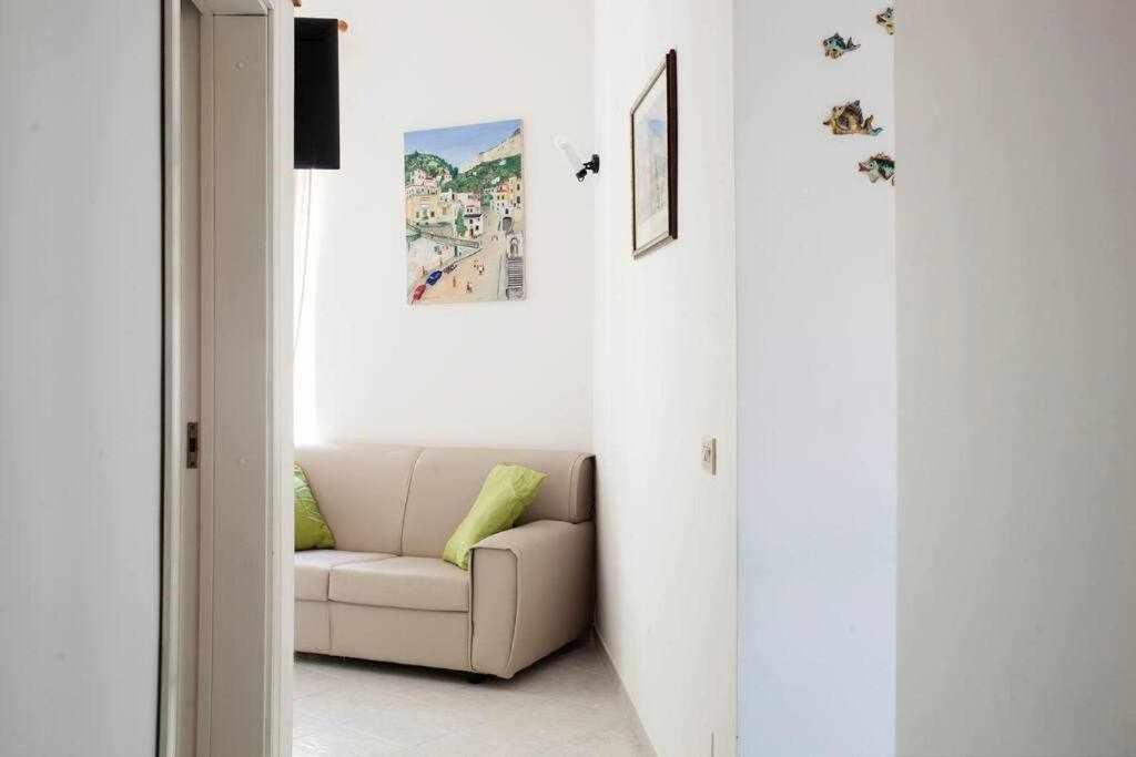 Donna Sara Appartamento In Corte Amalfitana Luaran gambar